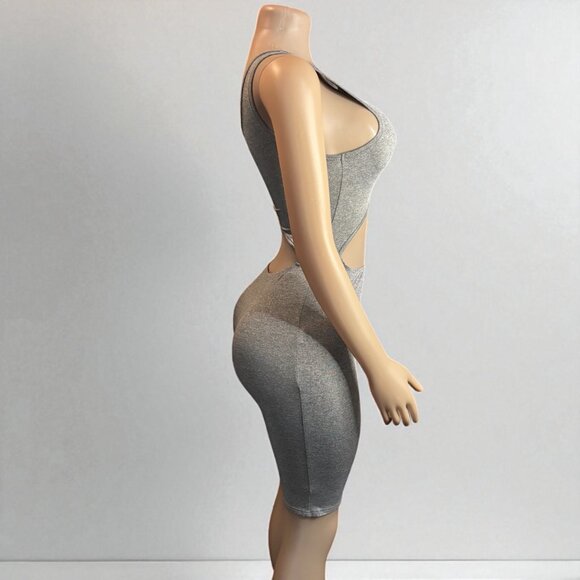 Women Waist Cut Out Short Romper - Picture 5 of 7